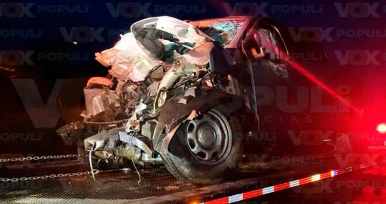 invasion-de-carril-origina-choque-frontal | México Ahora Invasión a tractocamión origina choque frontal con 4 fallecidos en la