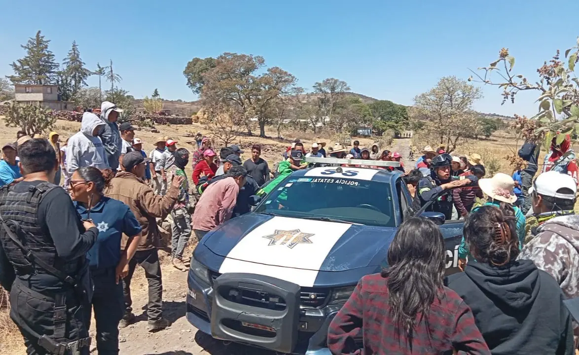 casi-linchan-a-tres-presuntos-asaltantes-de-trasporte | México Ahora Casi linchan a tres presuntos asaltantes de trasporte Noticias