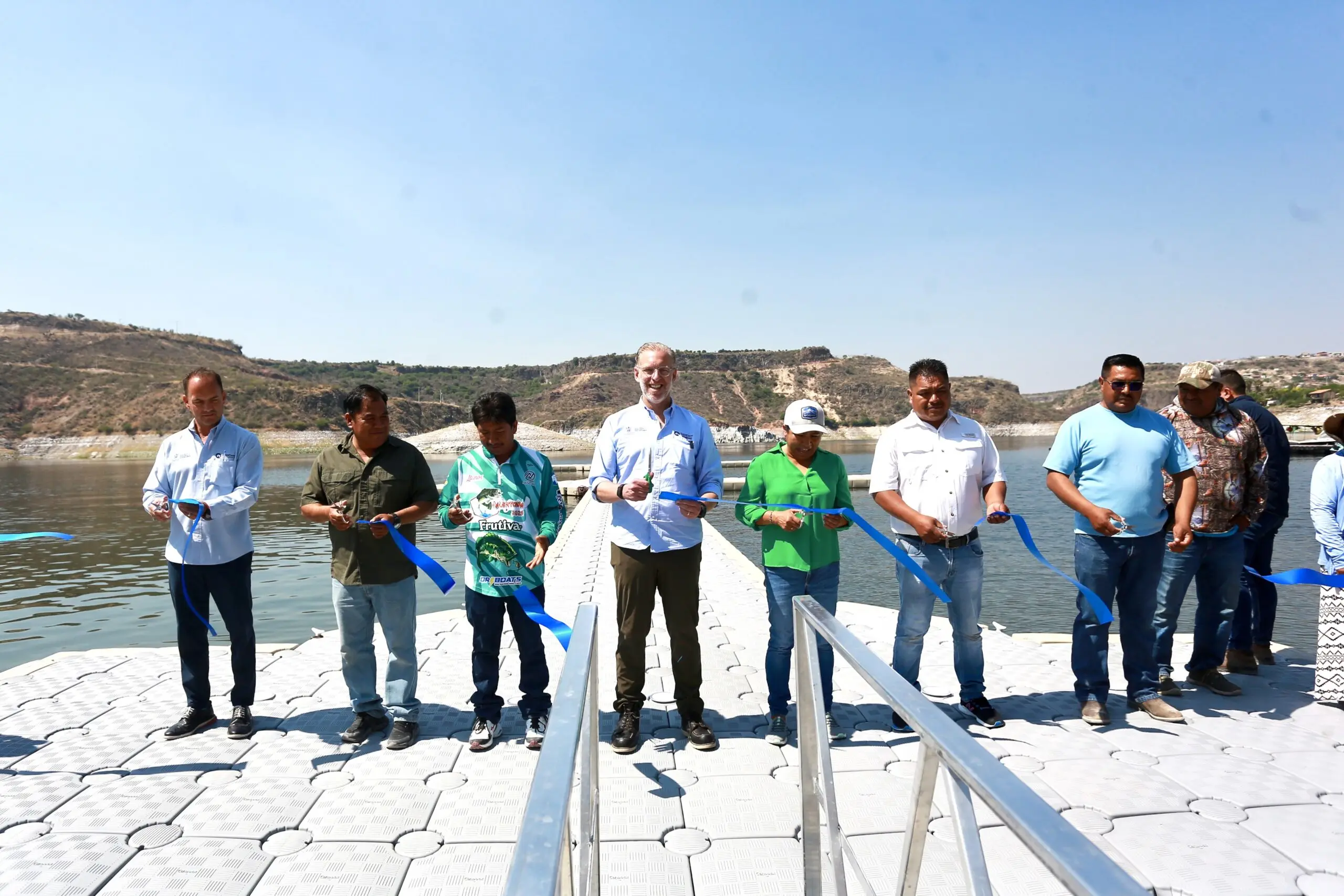 entrega-marco-del-prete-muelle-en-tzibanza-mediane-programa-pase | México Ahora Entrega Marco Del Prete muelle en Tzibanzá mediane programa PASE