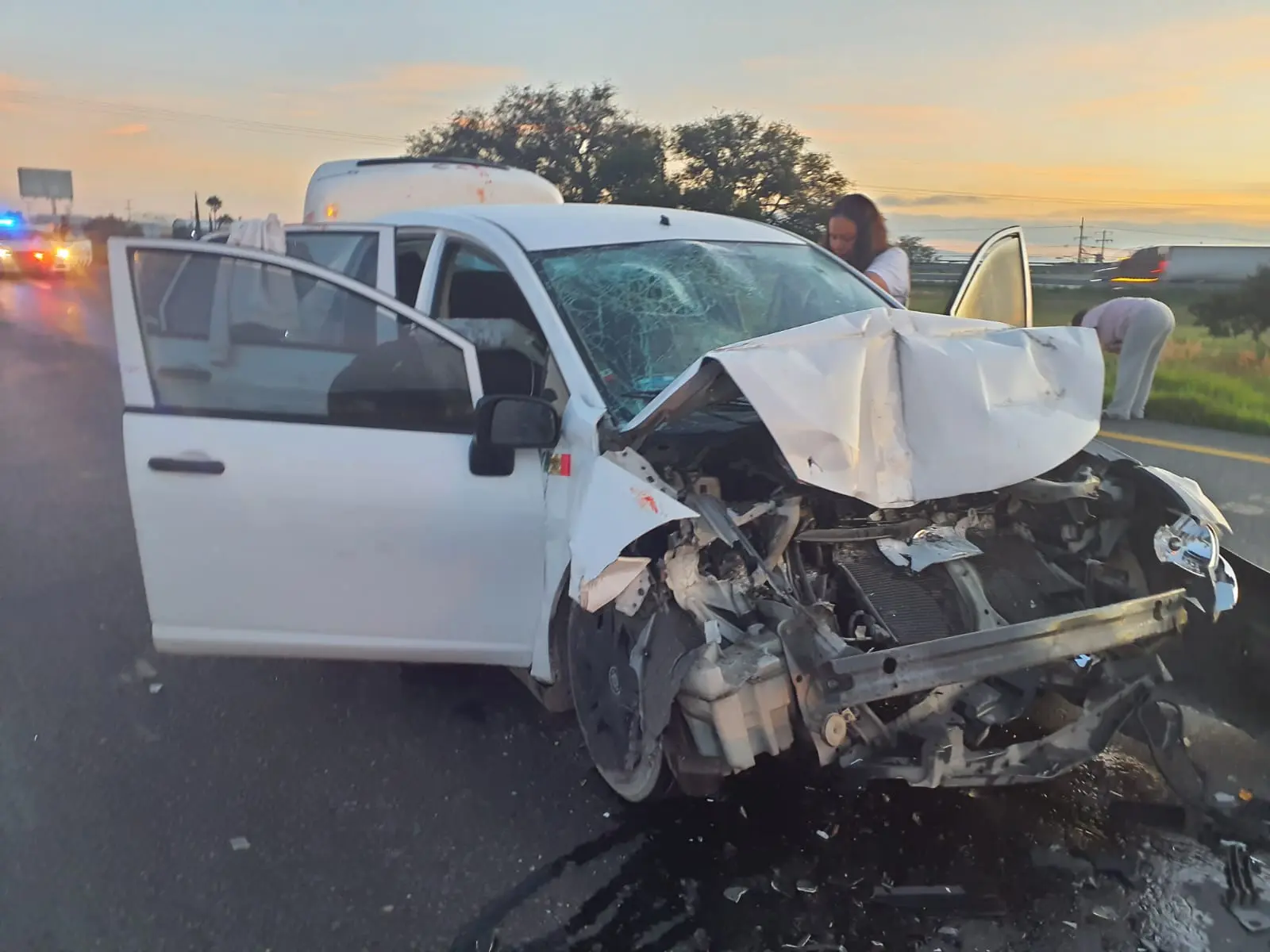 cinco-lesionados-en-el-percance-ocurrido-en-del-kilometro-165-de-la-autopista-federal-57-mexico-queretaro | México Ahora Cinco lesionados en el percance ocurrido en del kilómetro 165 de