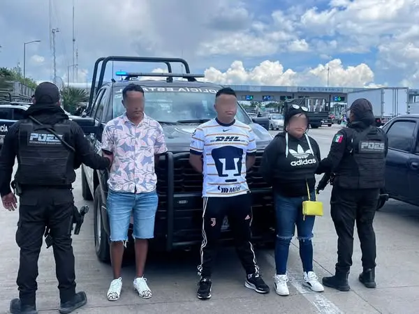 detienen-la-poes-a-tres-con-sustancias-y-armas-se-dirigian-al-partido-en-estadio-corregidora | México Ahora Detienen la POES a tres con sustancias y armas se dirigían al