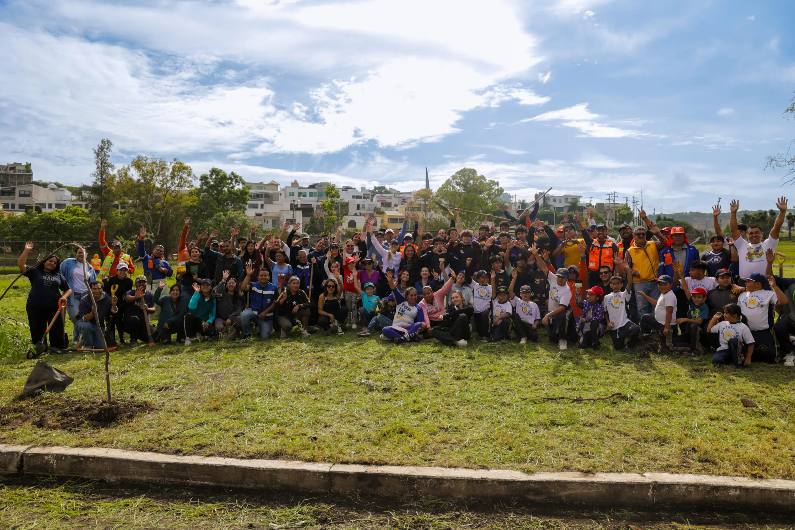 lidera-sejuve-rehabilitacion-del-parque-del-asta-bandera | México Ahora Lidera SEJUVE rehabilitación del parque del asta bandera