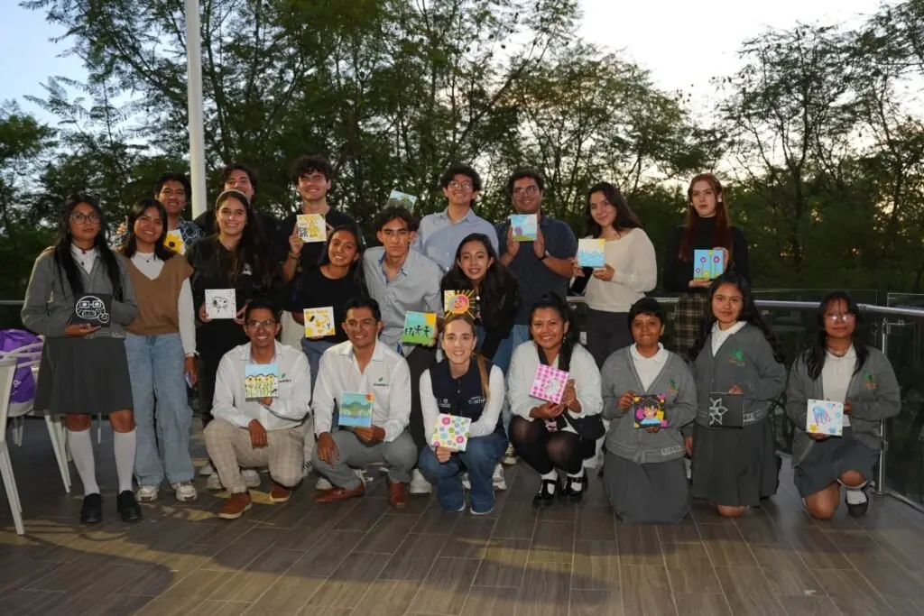 acompana sejuve a ganadores del premio estatal de la juventud Acompaña SEJUVE a ganadores del Premio Estatal de la Juventud | SEJUVE acompaña a ganadores del Premio Estatal de la Juventud 2025