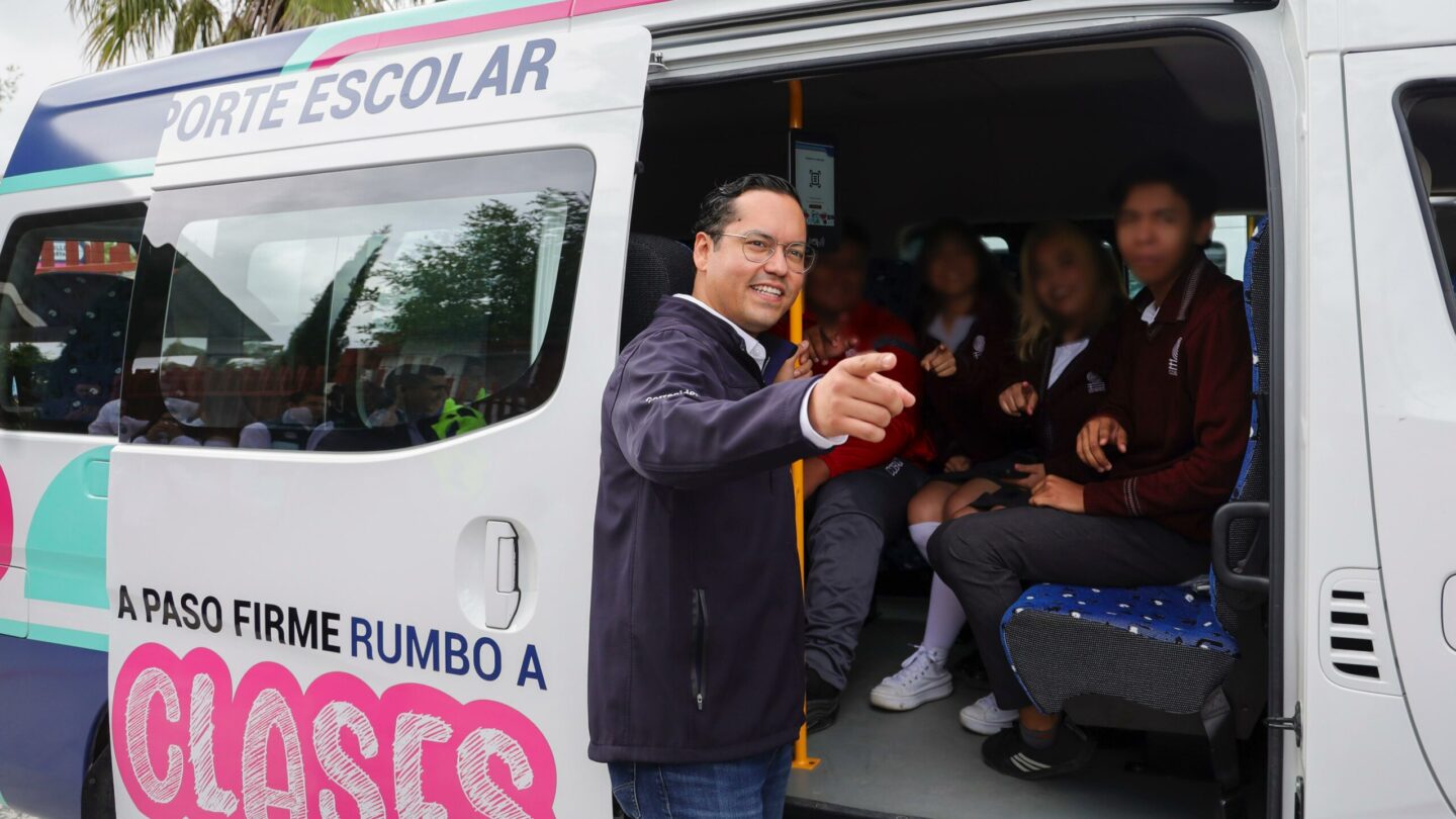 convive-chepe-guerrero-con-beneficiarios-del-transporte-escolar | México Ahora Convive Chepe Guerrero con beneficiarios del Transporte Escolar
