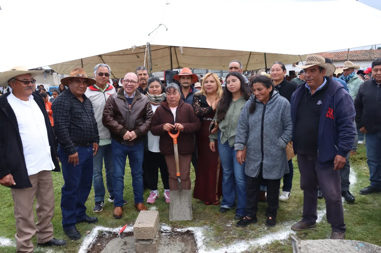 nueva-plaza-y-kiosco-en-san-bartolo-el-llano-zinacantepec | México Ahora Nueva plaza y kiosco en San Bartolo El Llano Zinacantepec