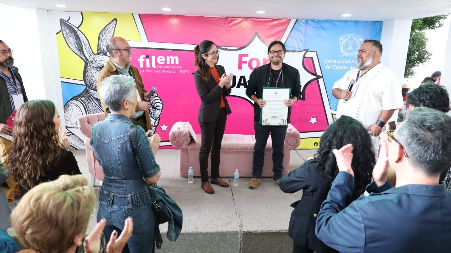 reconocio-uaemex-a-edgar-camacho-en-la-filem-2025 | México Ahora Reconoció UAEMéx a Edgar Camacho en la FILEM 2025 Primero Editores