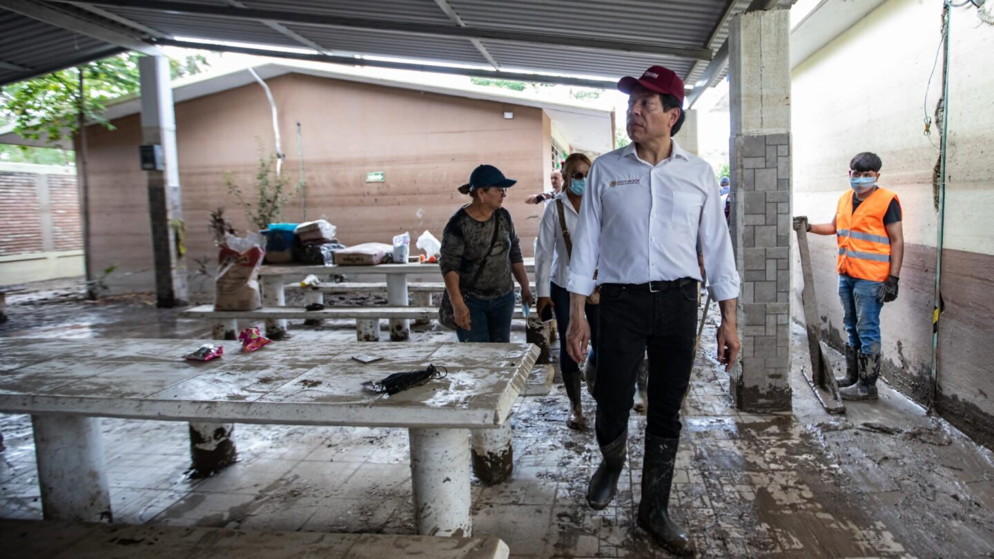 superviso-mario-delgado-escuelas-afectadas-por-lluvias | México Ahora Supervisó Mario Delgado escuelas afectadas por lluvias Primero