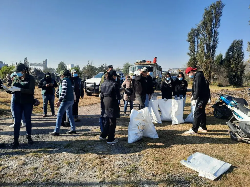 retiraron-4-toneladas-de-basura-del-humedal-de-san-mateo-atenco | México Ahora Retiran 4 toneladas de basura del humedal de San Mateo Atenco