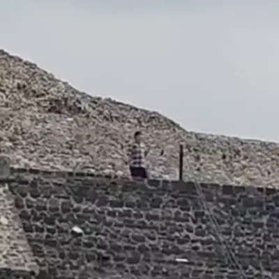 Balacera en zona arqueológica de Teotihuacán | México Ahora La zona arqueológica fue cerrada y acordonada mientras elementos policiacos desplegaron un operativo tanto al interior como en los accesos del sitio