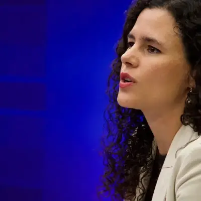 La posible llegada de Alcalde al gabinete abre cambios en Morena y el gobierno federal | México Ahora La propia Sheinbaum señaló que la exsecretaria del Trabajo pidió un ratito para evaluar la propuesta antes de tomar una decisión definitiva