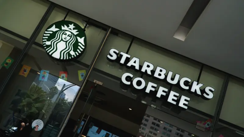 Starbucks utiliza café 100 mexicano en todas sus bebidas en México consolidando así su compromiso con productores nacionales y la cultura cafetalera local | México Ahora Starbucks utiliza café 100 mexicano en todas sus bebidas en México consolidando así su compromiso con productores nacionales y la cultura cafetalera local