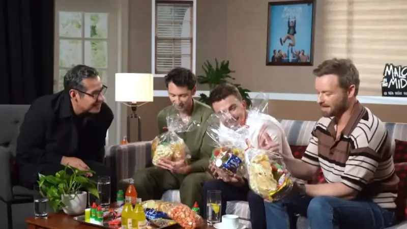 Yordi Rosado Malcolm Reese y Francis | México Ahora El encuentro no solo fue una entrevista sino un homenaje a la conexión entre una serie extranjera y toda una generación de espectadores mexicanos