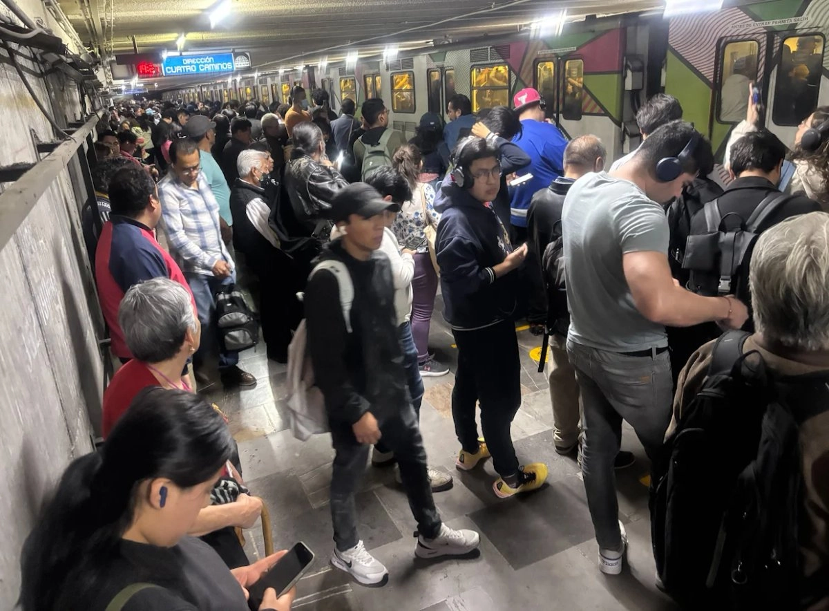 caos-y-retrasos-en-el-metro-ahora-por-conflicto-sindical_18d838e6-6183-4dd1-83b5-46b3780ae44f_medialjnimgndimage=fullsize | México Ahora Paro del Metro amenaza con intensificarse mañana ante falta de acuerdo