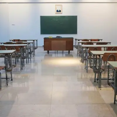 Se espera que en los próximos días surjan más detalles sobre el caso que ya es seguido de cerca por la opinión pública | México Ahora Escándalo en escuela maestra es acusada de relación con estudiantes