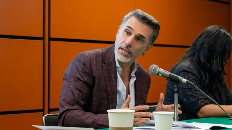 Sergio Mayer renuncia formalmente a Morena | México Ahora Sergio Mayer renuncia formalmente a Morena