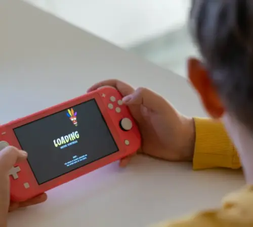 pexels-vladimirsrajber-15923754 | México Ahora videojuego depresión