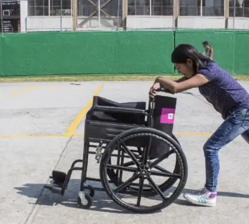 Jóvenes que cuidan rechazan el término ninis en México | México Ahora Jóvenes que cuidan rechazan el término ninis en México