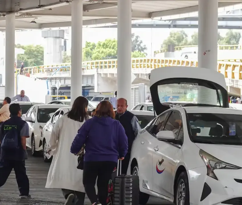 Taxistas del AICM niegan descuento del 18 viajes del Mundial 2026 Taxistas del AICM niegan descuento del 18 en viajes del Mundial 2026 | Taxistas del AICM niegan descuento del 18 en viajes del Mundial 2026