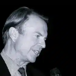 FlickrJoshJensenSamNeill Adiós a Sam Neill el inolvidable doctor Alan Grant de Jurassic Park | fallecimiento Sam Neil