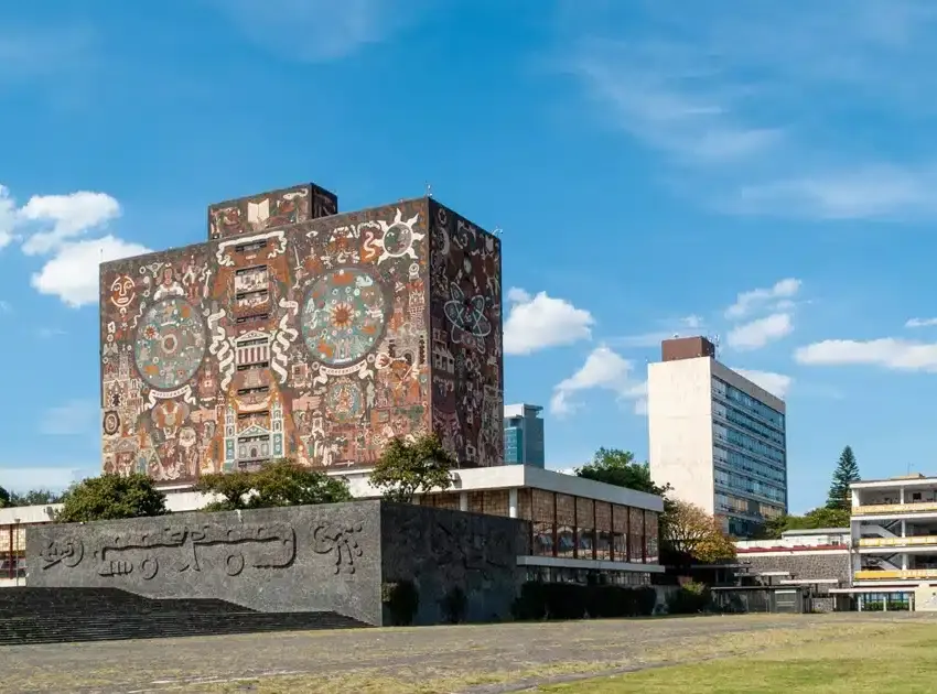 Más allá de la tecnología el principal desafío será garantizar que ningún aspirante resulte perjudicado por errores del sistema La UNAM volverá a los exámenes presenciales La polémica con la IA abre el debate | La UNAM volverá a los exámenes presenciales La polémica con la IA abre el debate