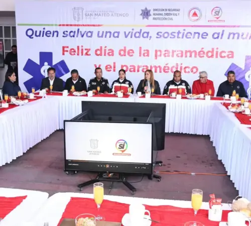 WhatsApp Image 20260702 at 115010 AM Gobierno de San Mateo Atenco reconoce labor de paramédicas y paramédicos |