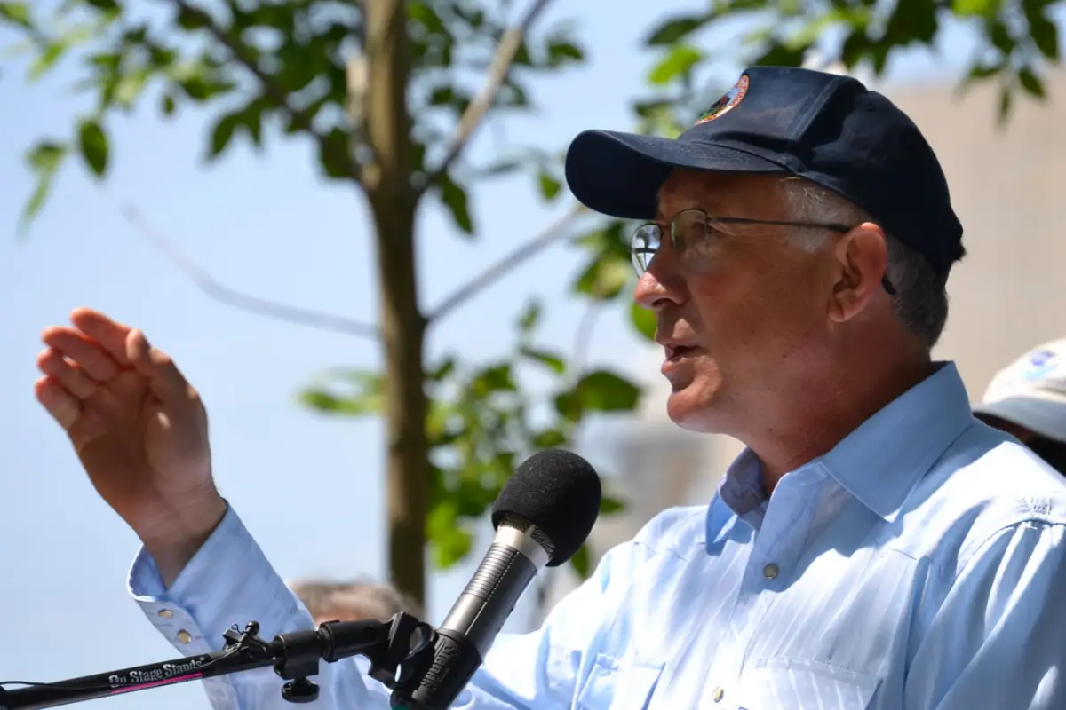 kensalazarexembajador Ken Salazar niega participación del FBI en detención de Ismael El Mayo Zambada | Ken Salazar investigación