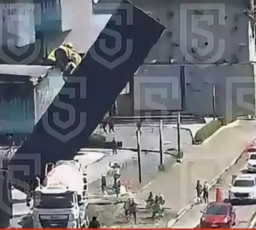 Estructura metálica cae cerca Paseo Interlomas y deja dos muertos Estructura metálica cae cerca de Paseo Interlomas y deja dos muertos | Estructura metálica cae cerca de Paseo Interlomas y deja dos muertos