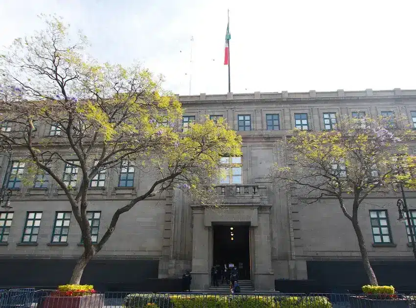 SCJN confirma legalidad del Fondo de Pensiones para el Bienestar y descarta confiscación de ahorros SCJN confirma legalidad del Fondo de Pensiones para el Bienestar y descarta confiscación de ahorros | SCJN confirma legalidad del Fondo de Pensiones para el Bienestar y descarta confiscación de ahorros