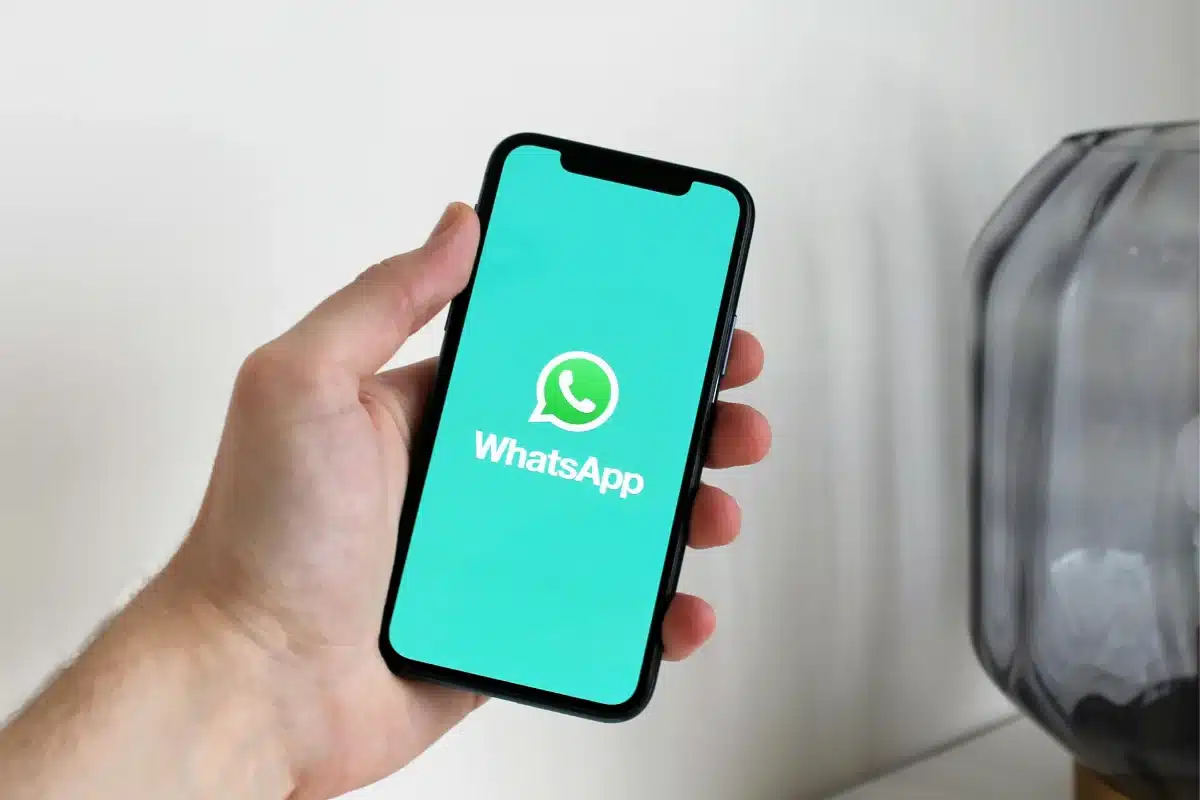 Los anuncios estarán relacionados principalmente con Estados y Canales no con las conversaciones privadas de los usuarios WhatsApp podría cobrar por algunas funciones esto pasará con los chats | WhatsApp no cobrará una tarifa general por utilizar la aplicación pero Meta está incorporando publicidad y nuevas opciones de suscripción