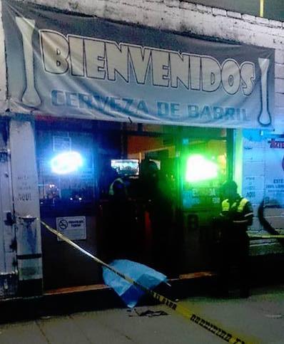 Balacera en un bar de Ecatepec deja dos muertos y un herido