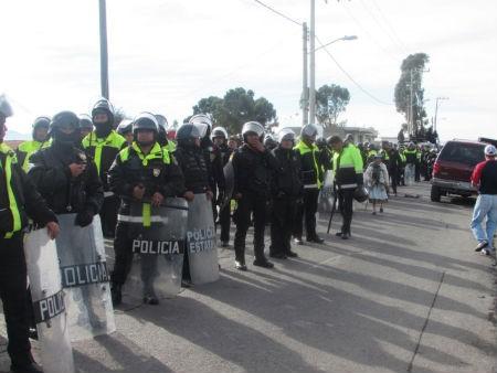 Aprueban ley que permite el uso de la fuerza pública en manifestaciones en Edomex