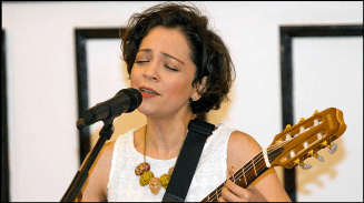 Natalia Lafourcade será reconocida en Miami por ASCAP. Con Javier Poza