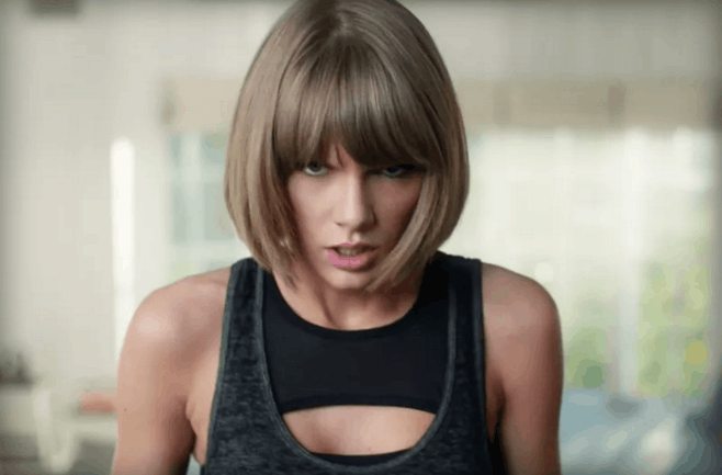 OUCH: Taylor Swift se dio el golpe de su vida en la caminadora