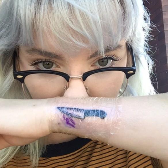 Ella se hizo un tatuaje y la reacción de su padre ha sido retuiteada por más de 57.000 personas