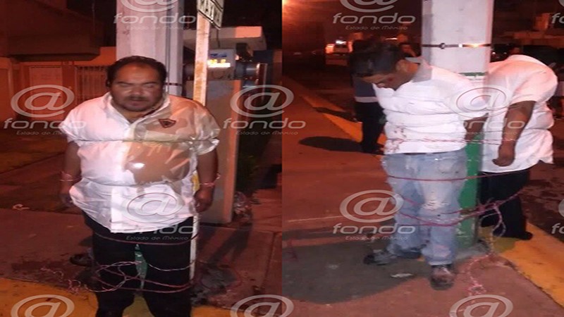 Vecinos golpean y amarran a choferes sorprendidos robando en Tecámac