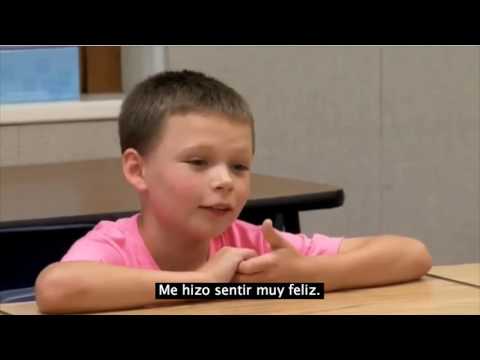 Cuando su hija le envía esta foto, la mira más de cerca y se da cuenta de algo realmente increíble