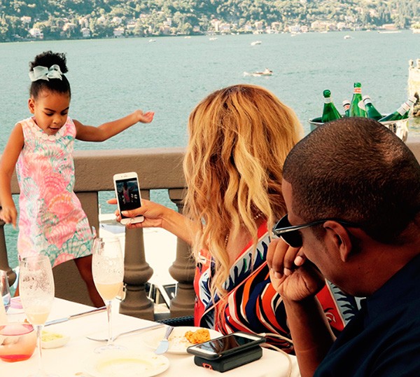 DE LOCURA: Beyoncé está en París y esto es lo que ha hecho
