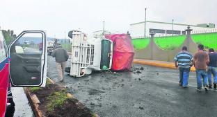 Vuelca torton en Tenango