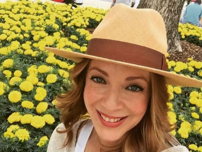 Edith González fue operada por tejido cancerígeno