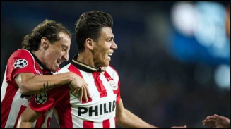 Mexicanos Guardado y Moreno pierden el liderato con el PSV en Holanda