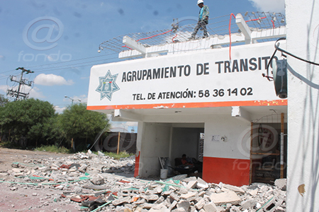 Derrumban módulo de policía a dos años de haberse construido en Ecatepec