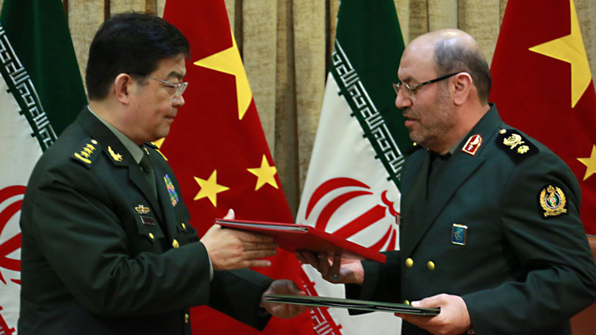 Irán y China realizarán maniobras militares conjuntas y quieren "crear un movimiento para enfrentar al terrorismo"