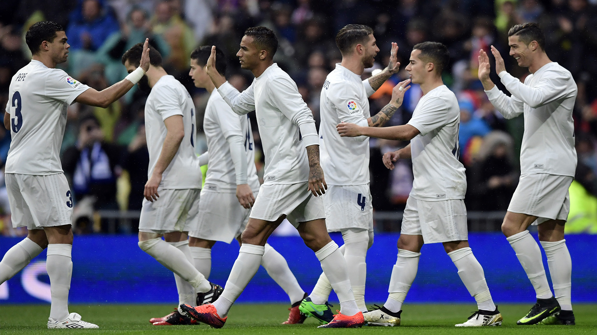 Con un doblete de Cristiano Ronaldo, el Real Madrid supera al Sporting de Gijón