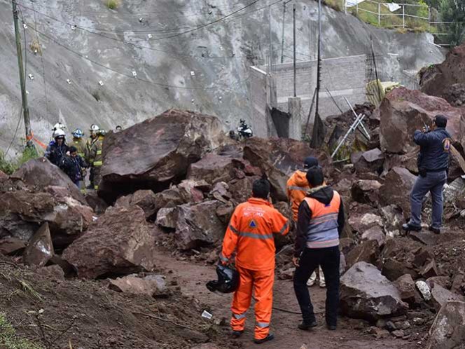 Habilitan albergue tras deslave en Iztapalapa; sigue el riesgo