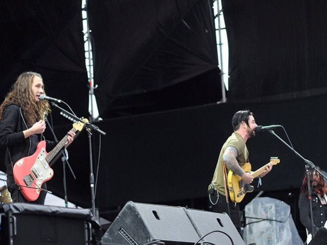 Dashboard Confessional y Tegan And Sara calientan el Corona