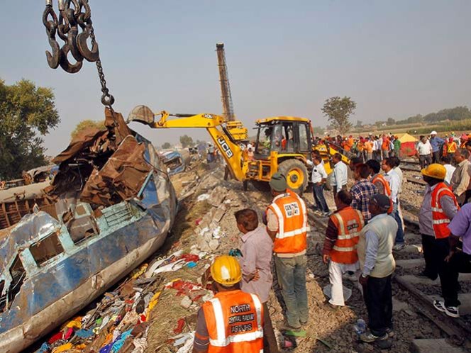 Suman 146 muertos por accidente de tren en India