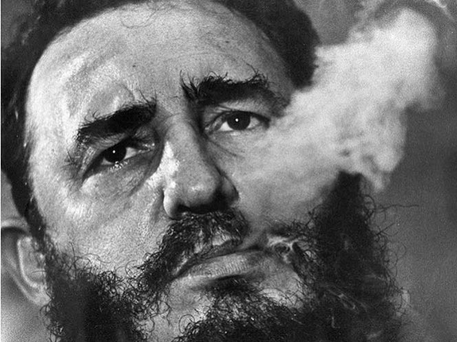 Líderes mundiales rinden tributo a Fidel, pero detractores lo llaman 'tirano'