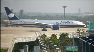 Buscará SSA reinserción laboral de sobrecargos de Mexicana de Aviación: líder sindical. Con Primitivo Olvera