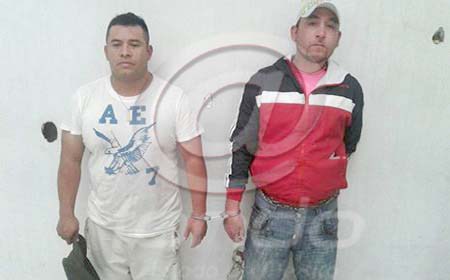 Delincuentes asaltan a mujer de la tercera edad y son detenidos en Neza