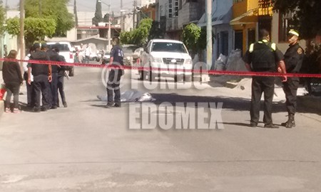 Joven intenta huir de agresores pero es acribillado en Ecatepec